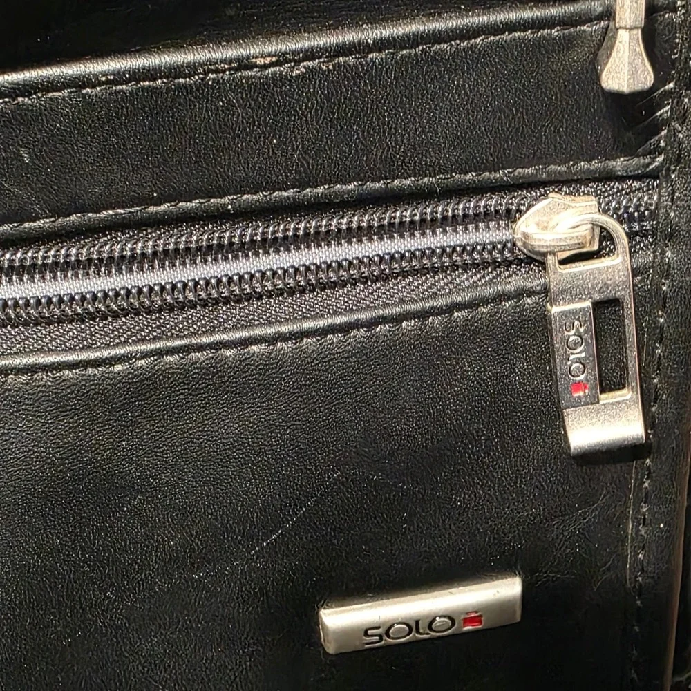 Solo New York Black Leather Laptop Briefcase Messenger Bag Multi-Pocket Travel